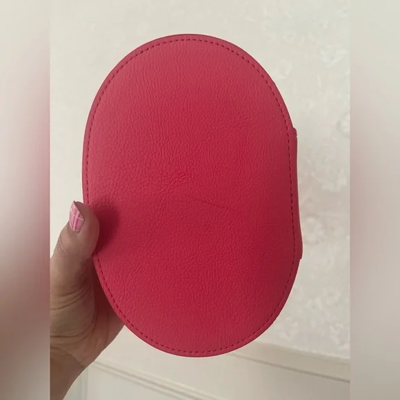 Saie Pink Makeup Travel Case - Picture 6 of 6